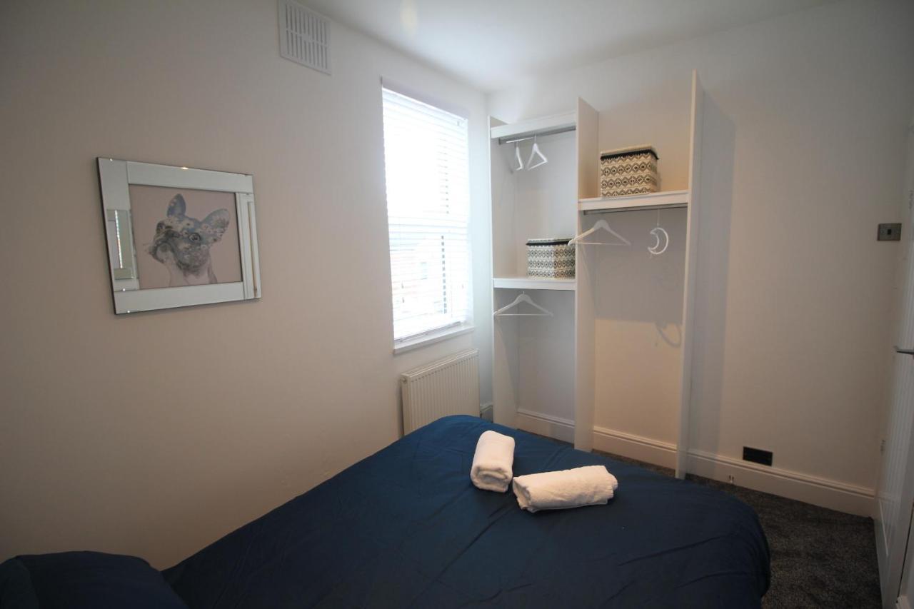 Media Manor - Fully Refurbished In 2022 - Large 6 Bedrooms, 3 Bathrooms Plus Media Games Room Blackpool Exteriör bild